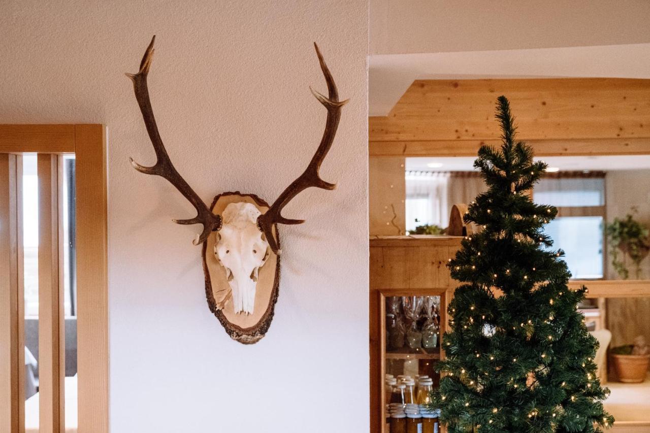 Hotel Heini Кампо Турес Екстериор снимка