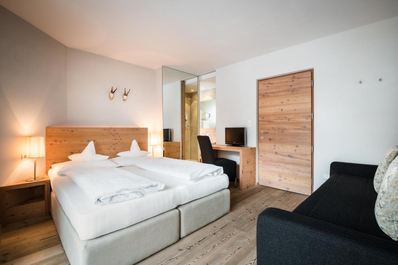 Hotel Heini Кампо Турес Екстериор снимка